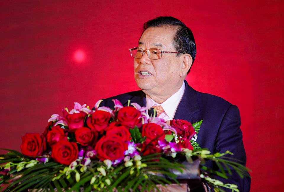 德業(yè)人將用心堅(jiān)守使命,<br>為實(shí)現(xiàn)夢(mèng)想不懼櫛風(fēng)沐雨、砥礪前行。